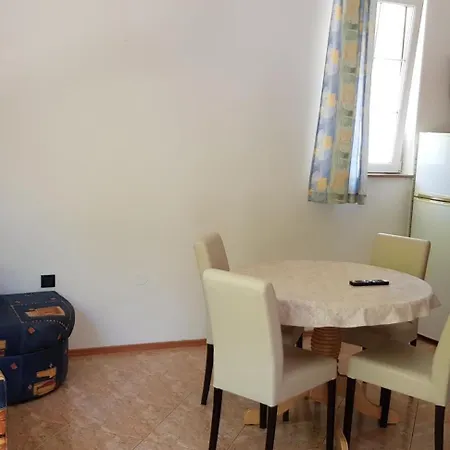 Beach Apartments Villa Holiday Živogošće