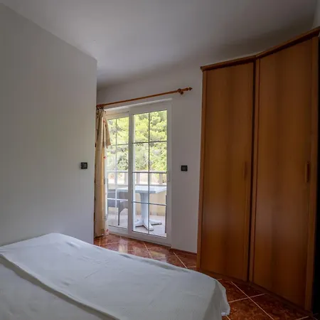 Beach Apartments Villa Holiday Živogošće
