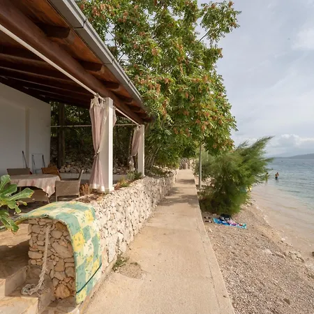 Beach Apartments Villa Holiday * Živogošće
