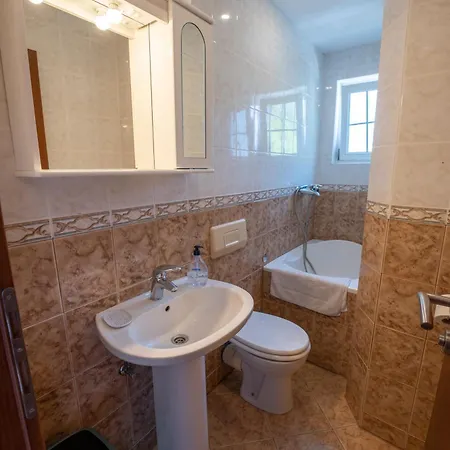 Beach Apartments Villa Holiday Živogošće
