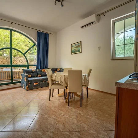 Beach Apartments Villa Holiday Živogošće