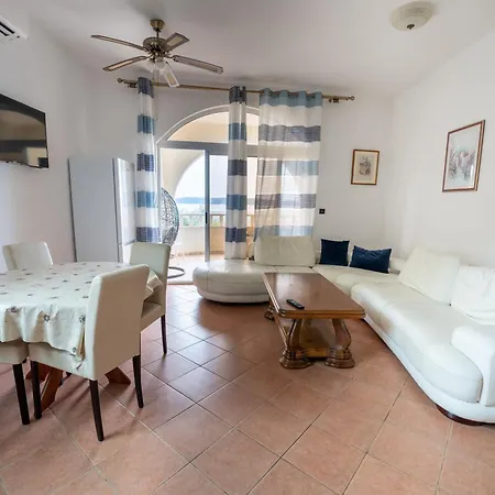 Beach Apartments Villa Holiday Apartment *